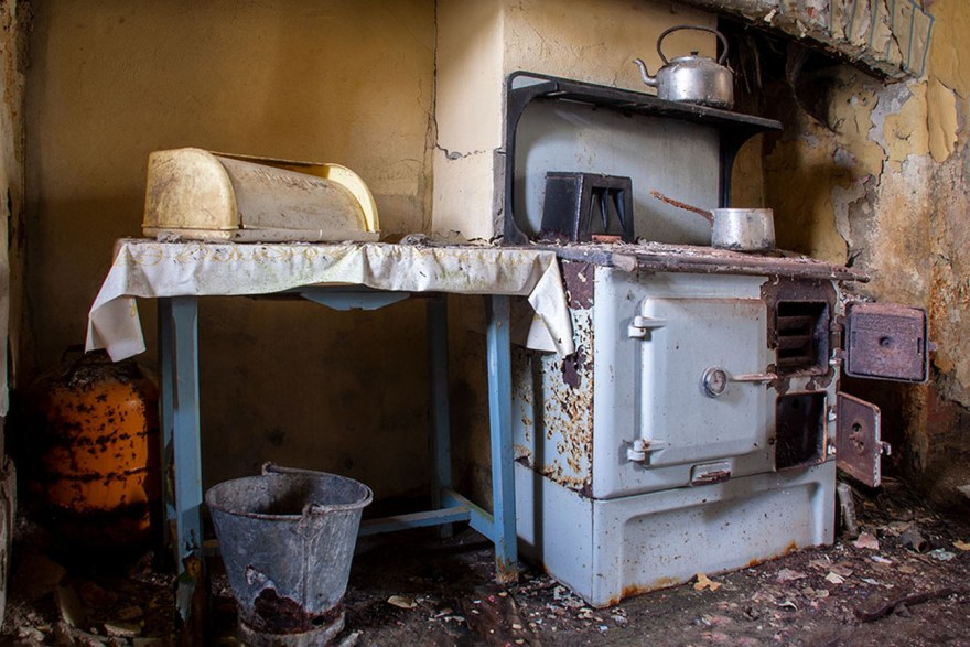 Kitchen range - Forsaken Ireland series